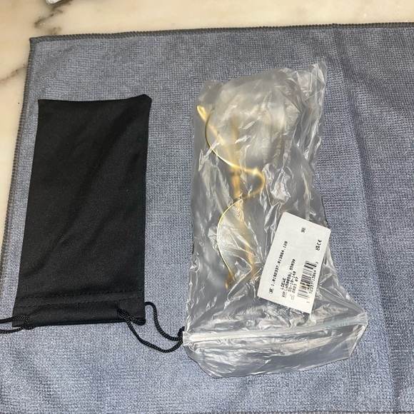 Loewe - Picture 6 of 9